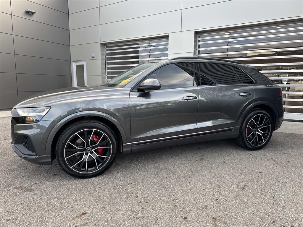 2021 Audi Q8 55 Premium Plus photo 2