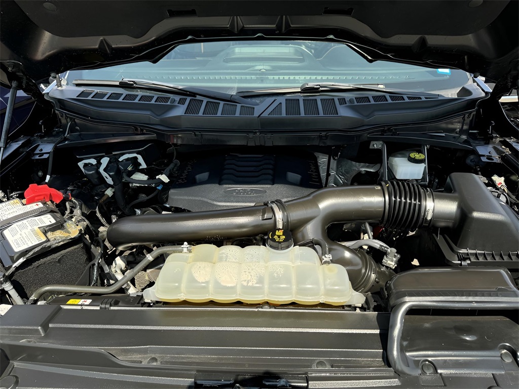 2022 Ford F-150 Platinum photo 27