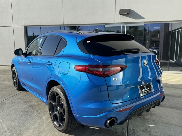 2022 Alfa Romeo Stelvio Ti Sport photo 5