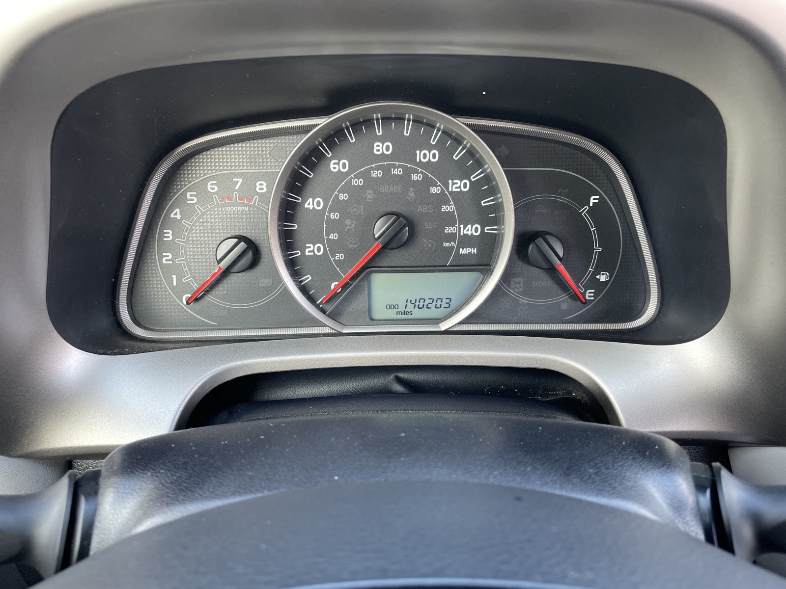 2013 Toyota RAV4 XLE photo 3