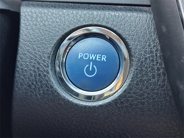 2023 Toyota Camry Hybrid SE photo 26