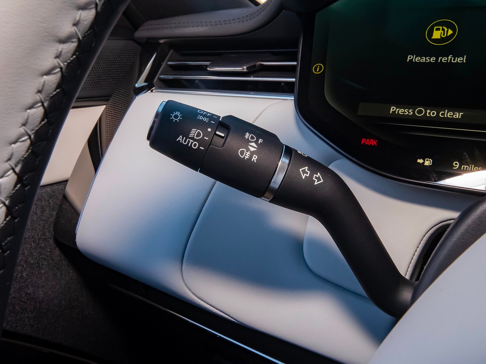2025 Land Rover Range Rover Sport SE photo 11
