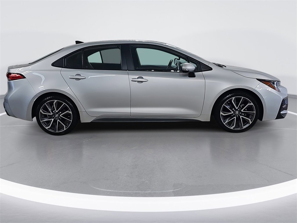 2021 Toyota Corolla SE photo 2