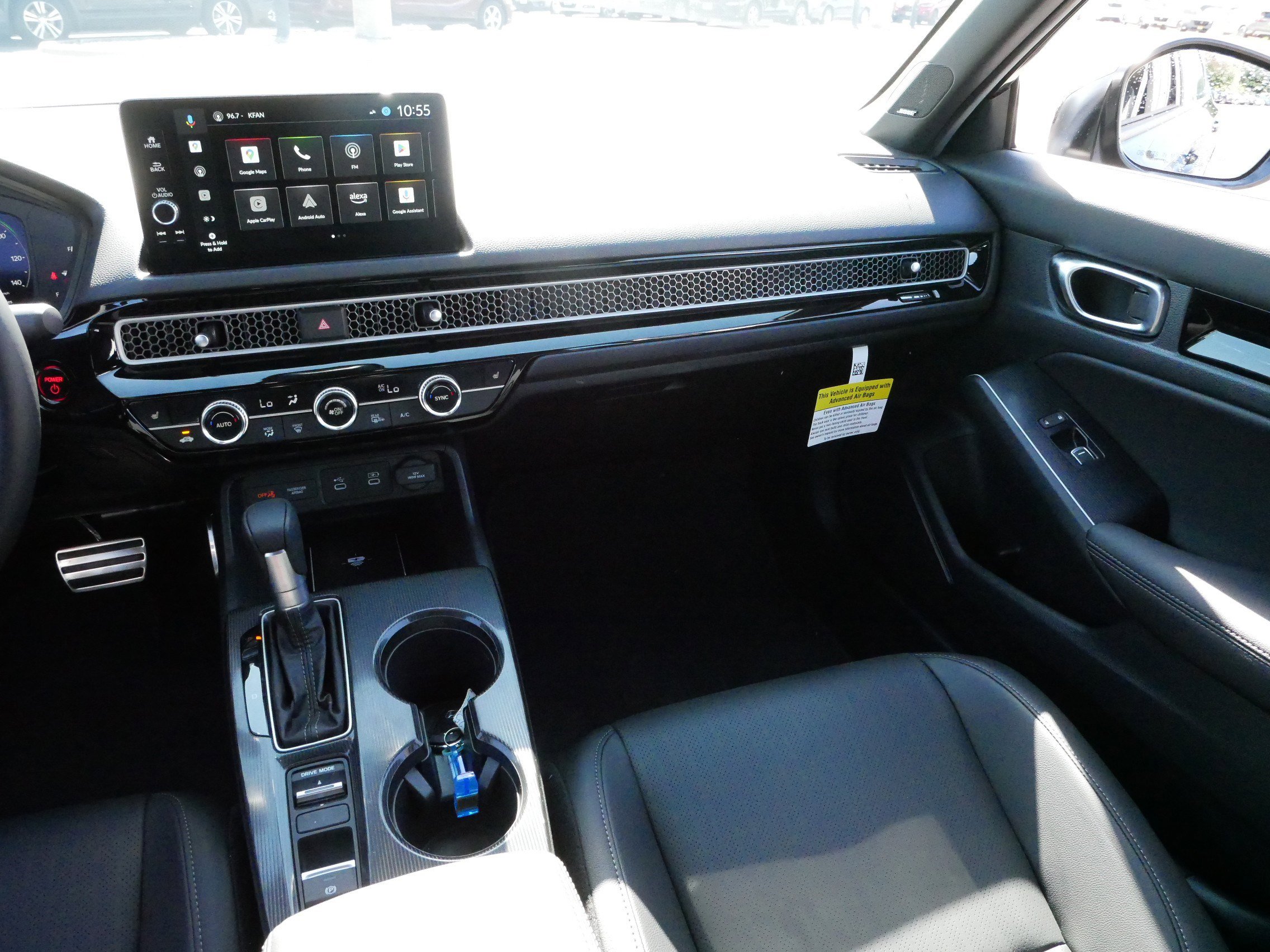 2025 Honda Civic Hybrid Sport Touring photo 11