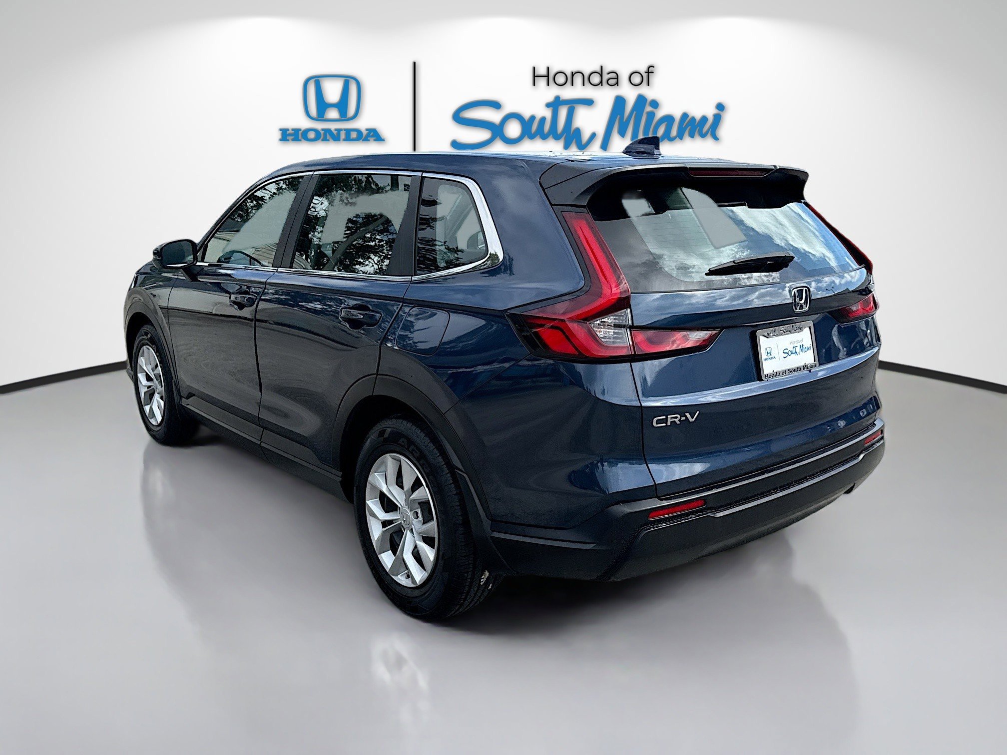 2023 Honda CR-V LX photo 4