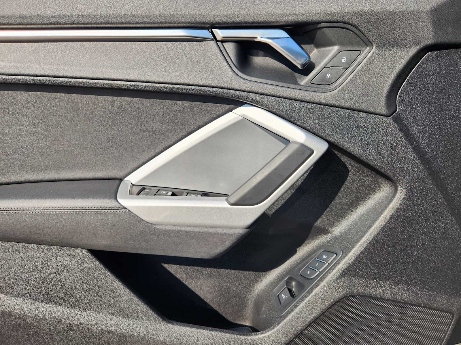 2023 Audi Q3 S line Premium photo 11