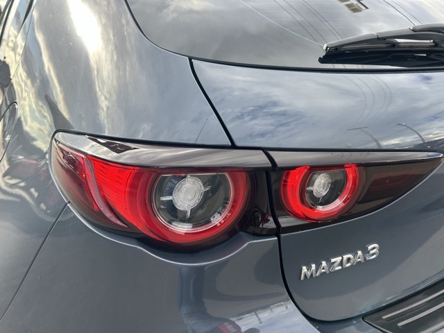 2024 Mazda Mazda3 2.5 s Premium photo 7