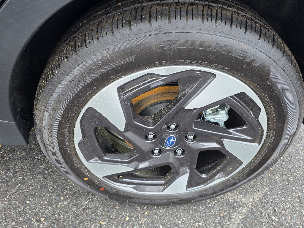 2025 Subaru Crosstrek Limited photo 4