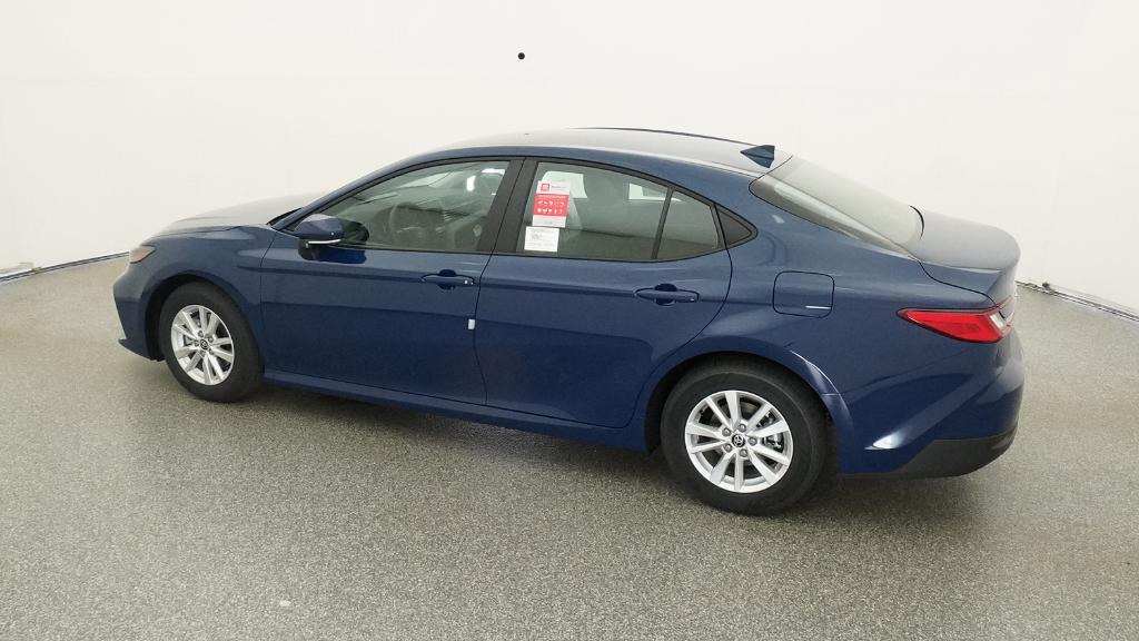 2026 Toyota Camry LE photo 11