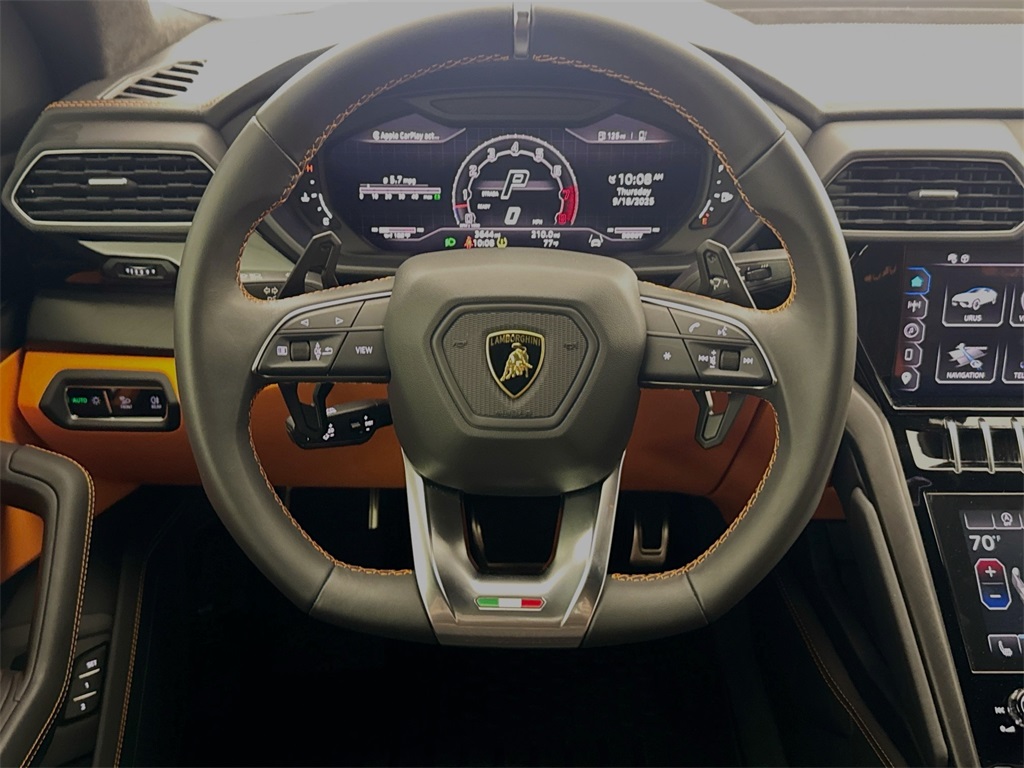2024 Lamborghini Urus S photo 10