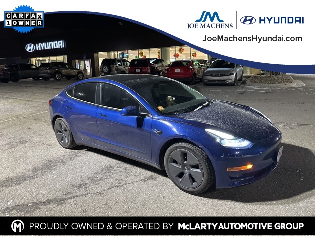 2022 Tesla Model 3 Base's photo