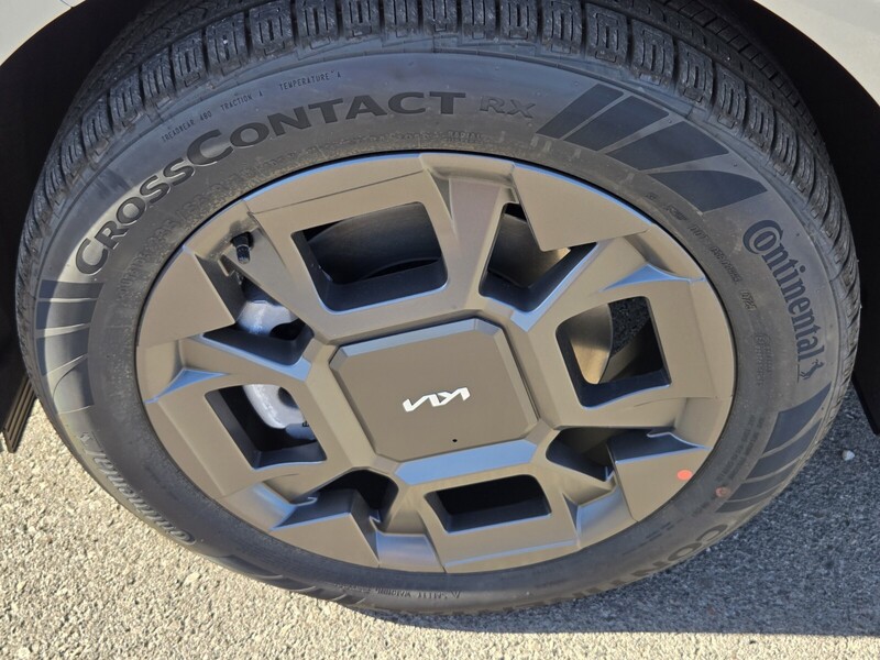 2026 Kia Carnival EX photo 5
