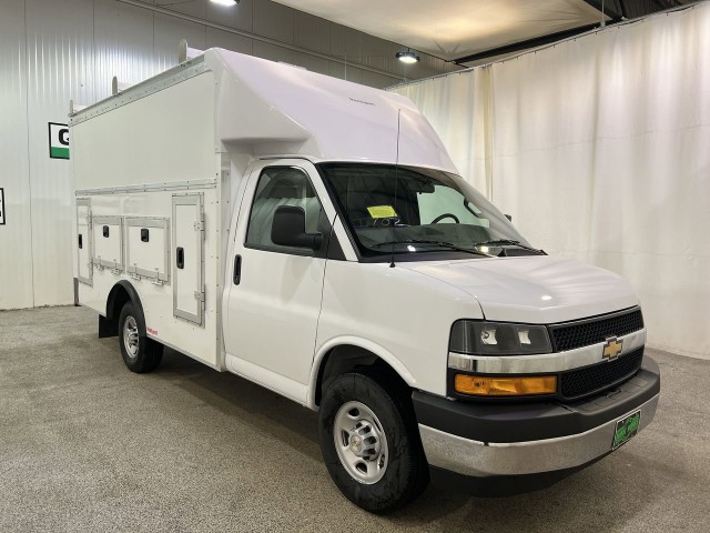 2025 Chevrolet Express Cutaway 3500 1WT
