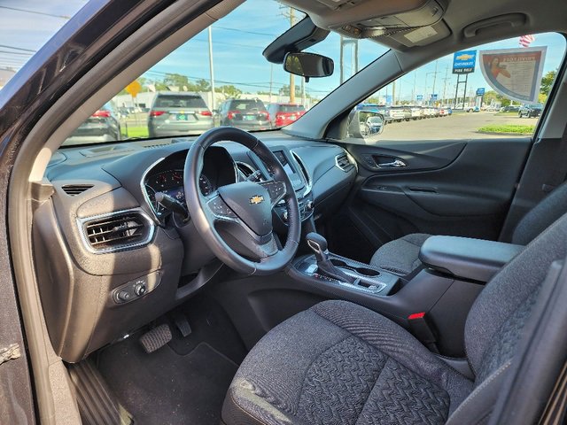 2022 Chevrolet Equinox LT photo 25
