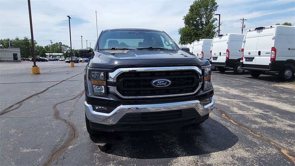 2023 Ford F-150 XL photo 3