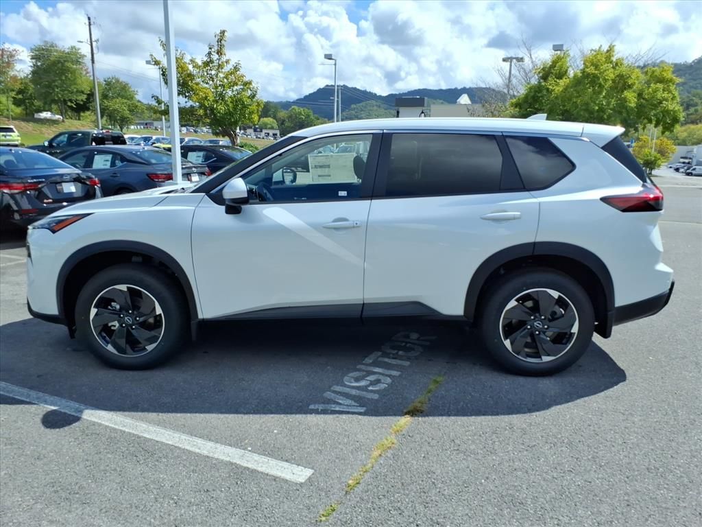 2026 Nissan Rogue SV photo 4