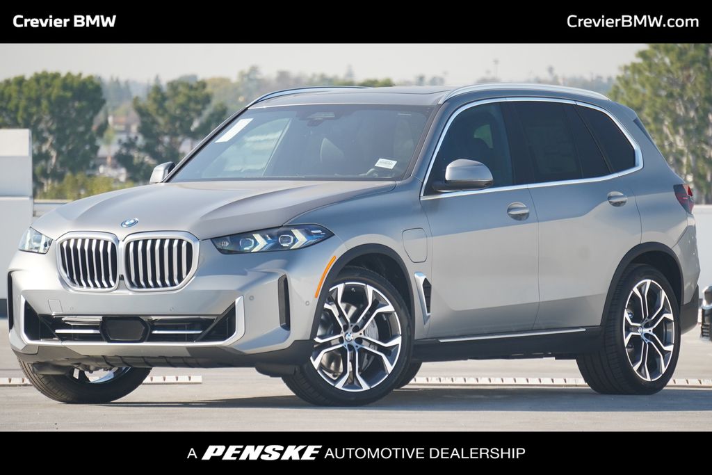 2026 BMW X5 50e's photo