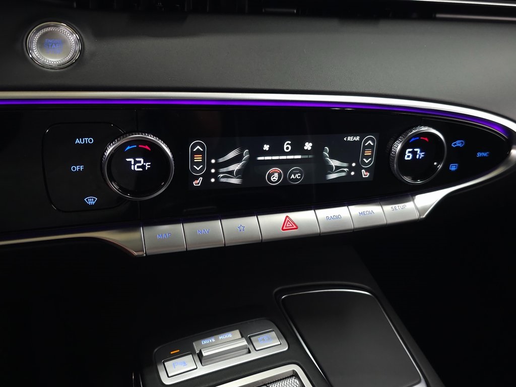 2024 Genesis GV70 2.5T Advanced photo 23