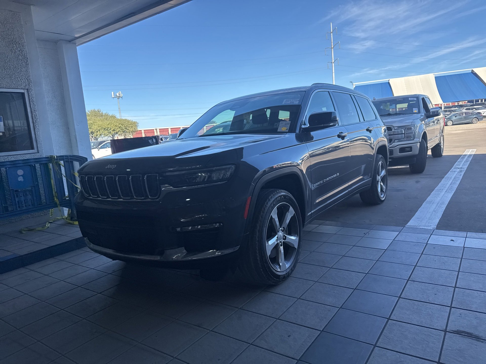 2022 Jeep Grand Cherokee L Limited's photo