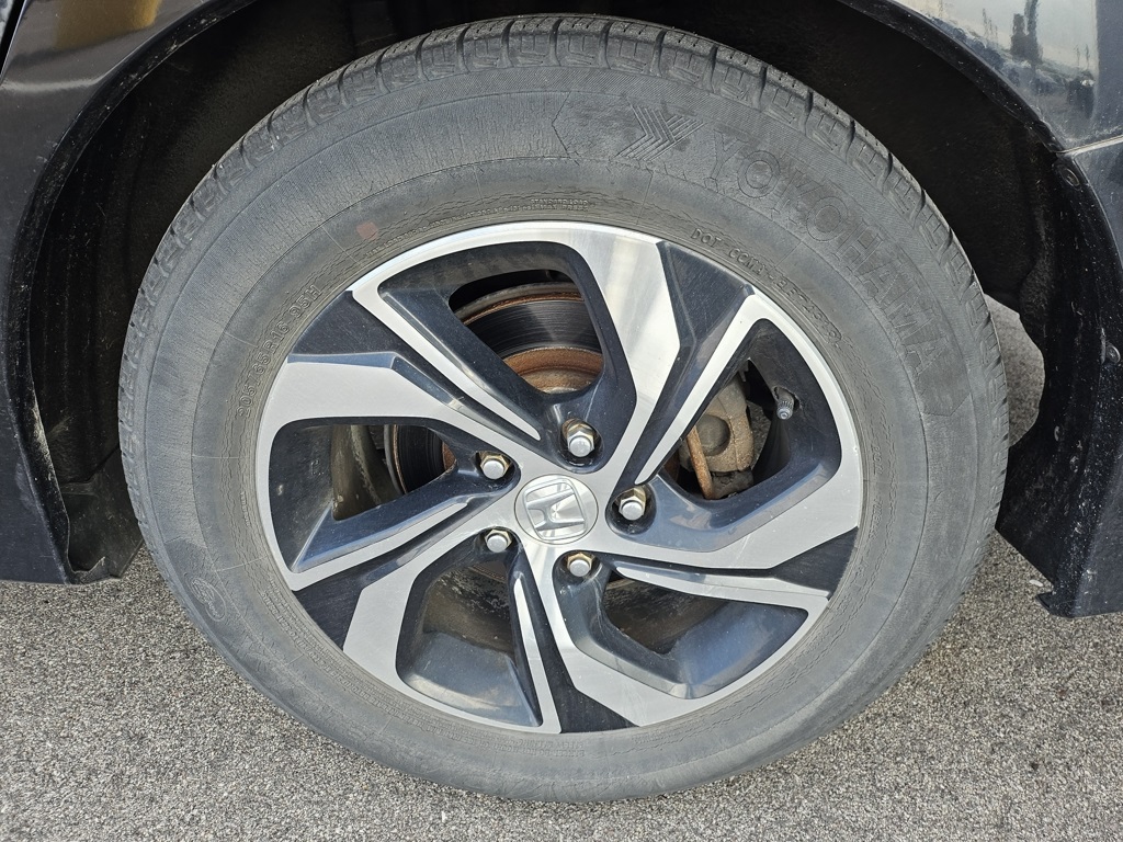 2016 Honda Accord LX photo 14