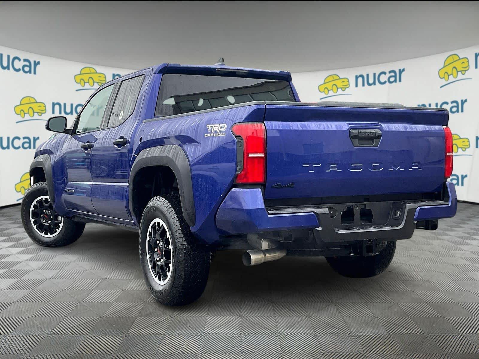 2025 Toyota Tacoma TRD photo 4