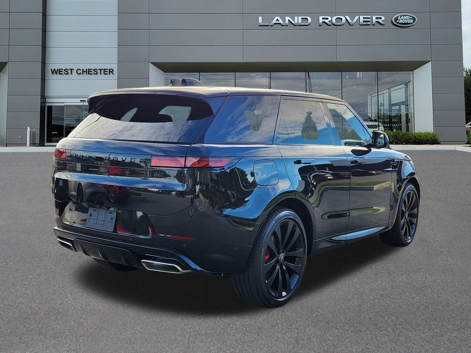 2025 Land Rover Range Rover Sport SE photo 3