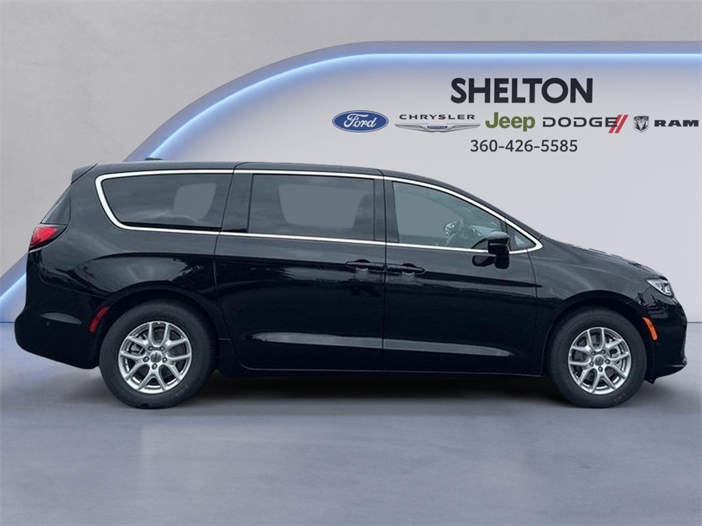 2025 Chrysler Pacifica photo 2
