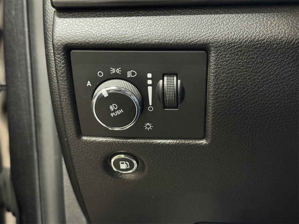 2021 Jeep Grand Cherokee Laredo photo 35