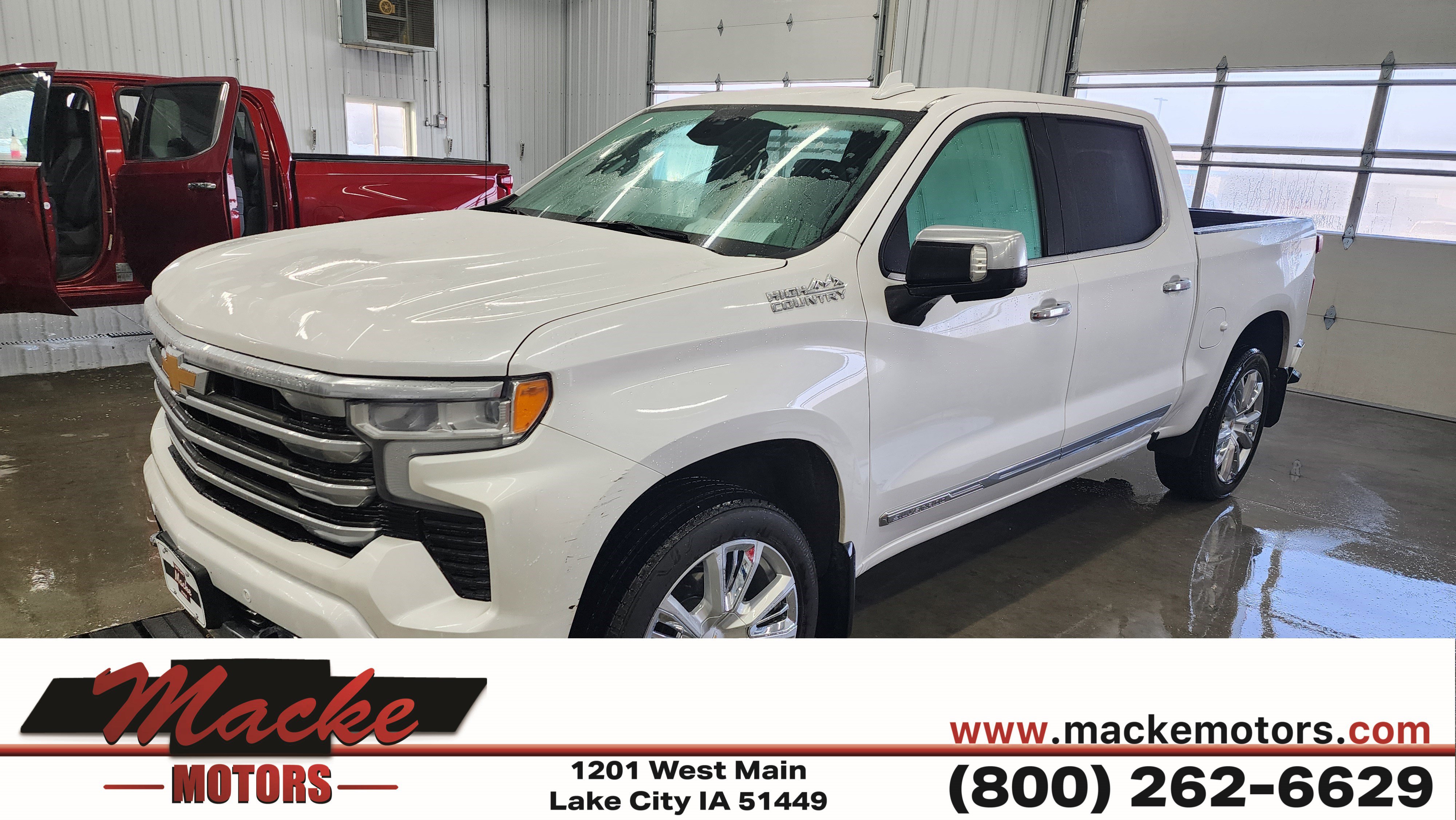 2023 Chevrolet Silverado 1500 High Country's photo