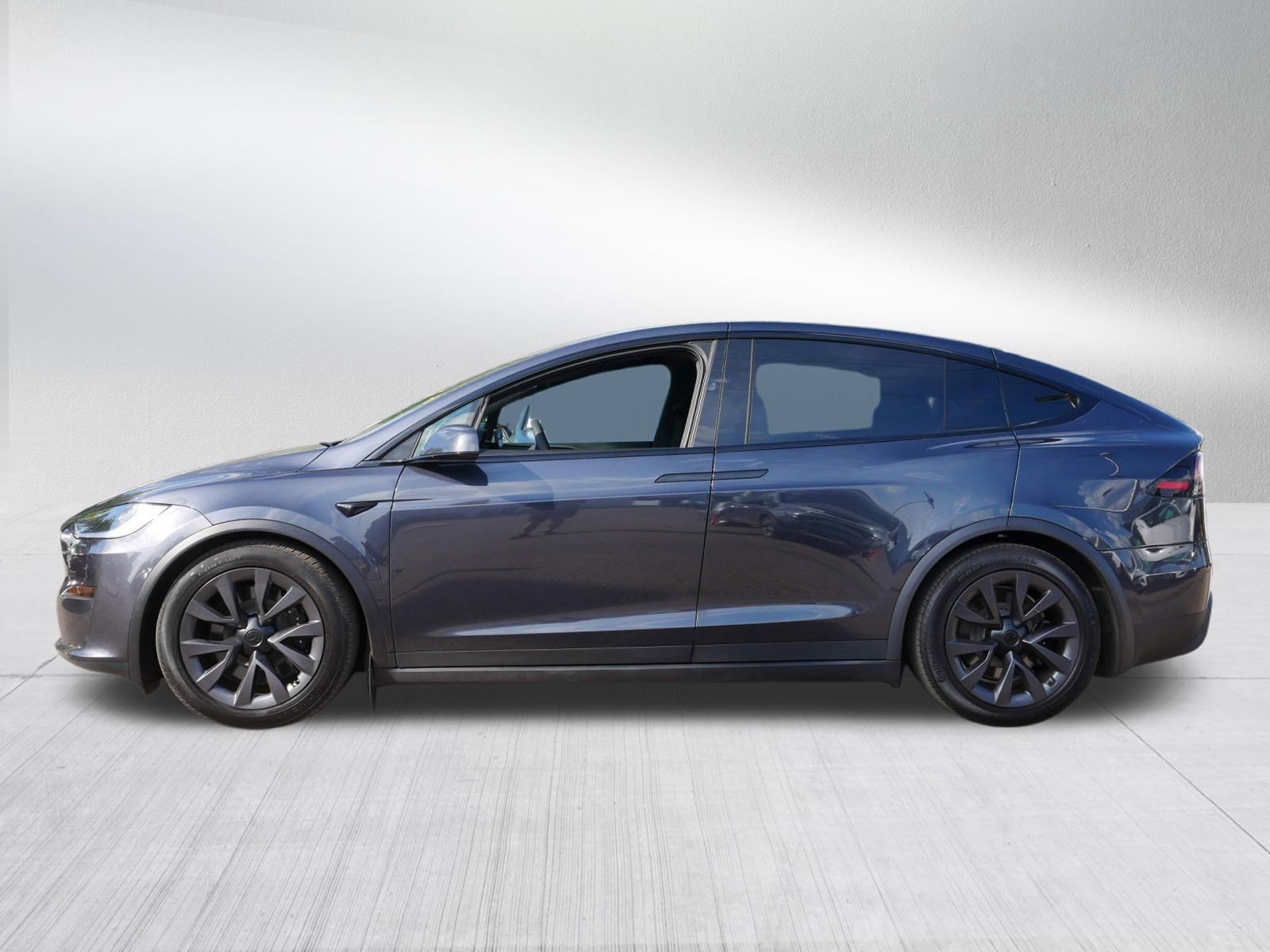 2024 Tesla Model X Long Range photo 3