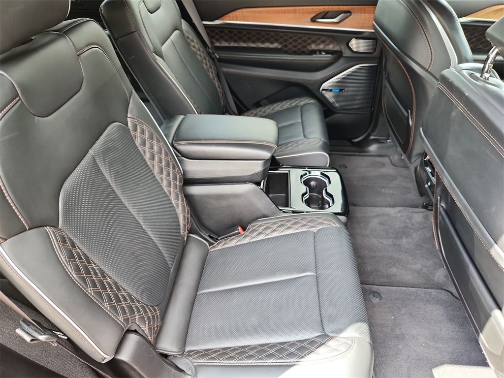 2021 Jeep Grand Cherokee L Summit Reserve photo 21