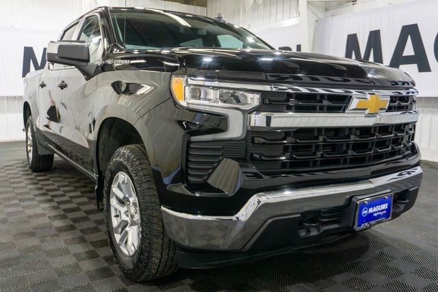 2024 Chevrolet Silverado 1500 LT photo 5