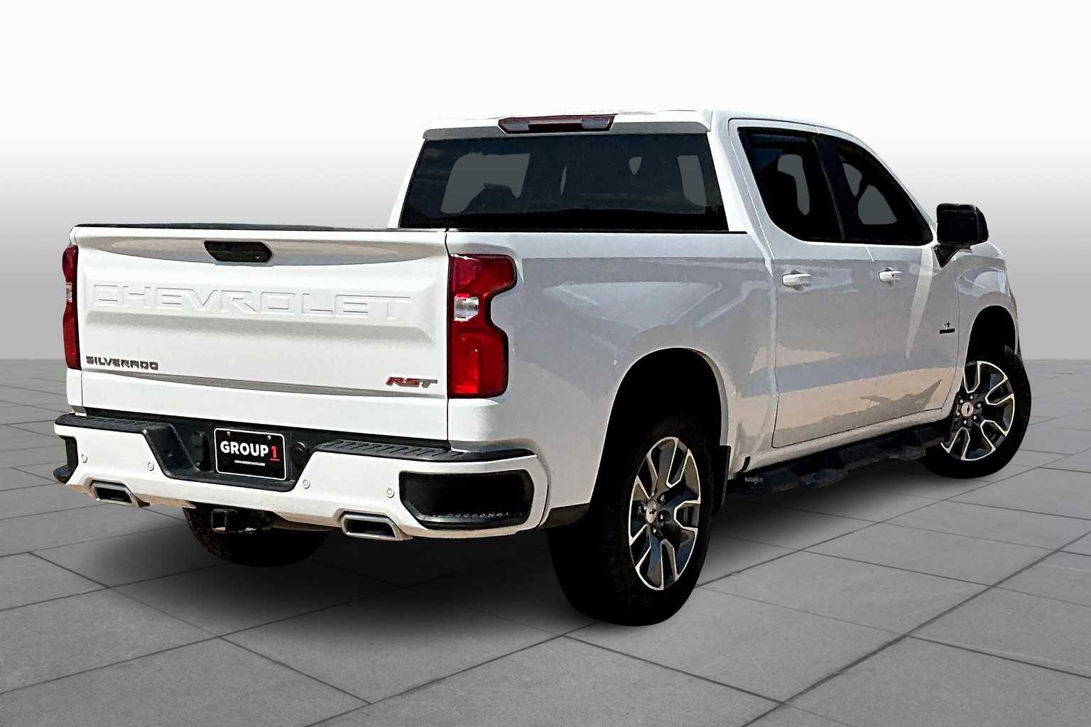 2022 Chevrolet Silverado 1500 RST photo 11
