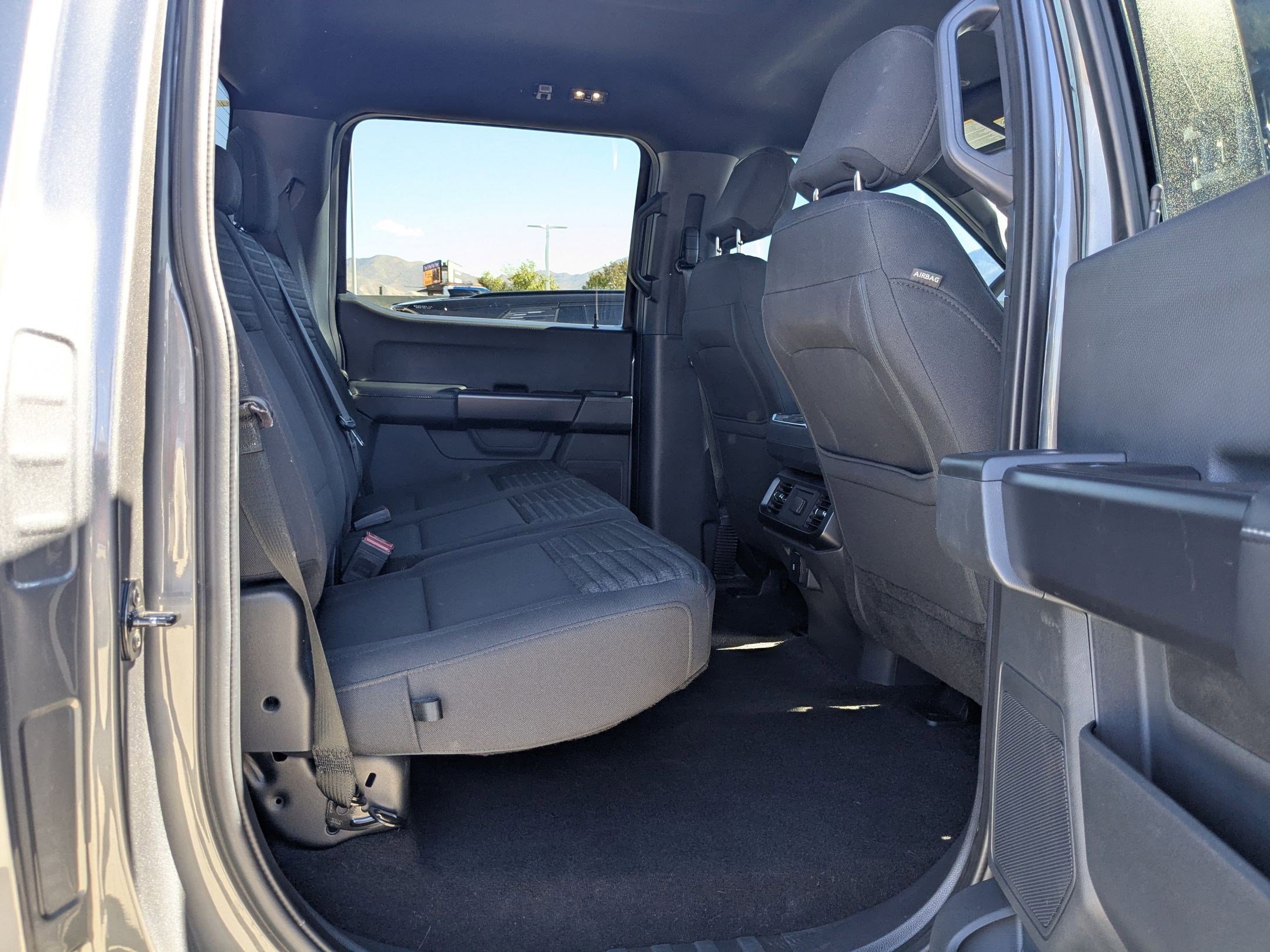 2021 Ford F-150 XL photo 17