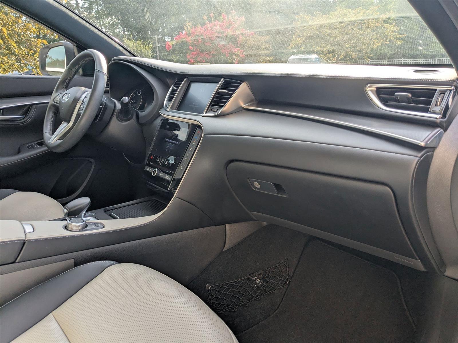 2023 Infiniti QX55 Luxe photo 37
