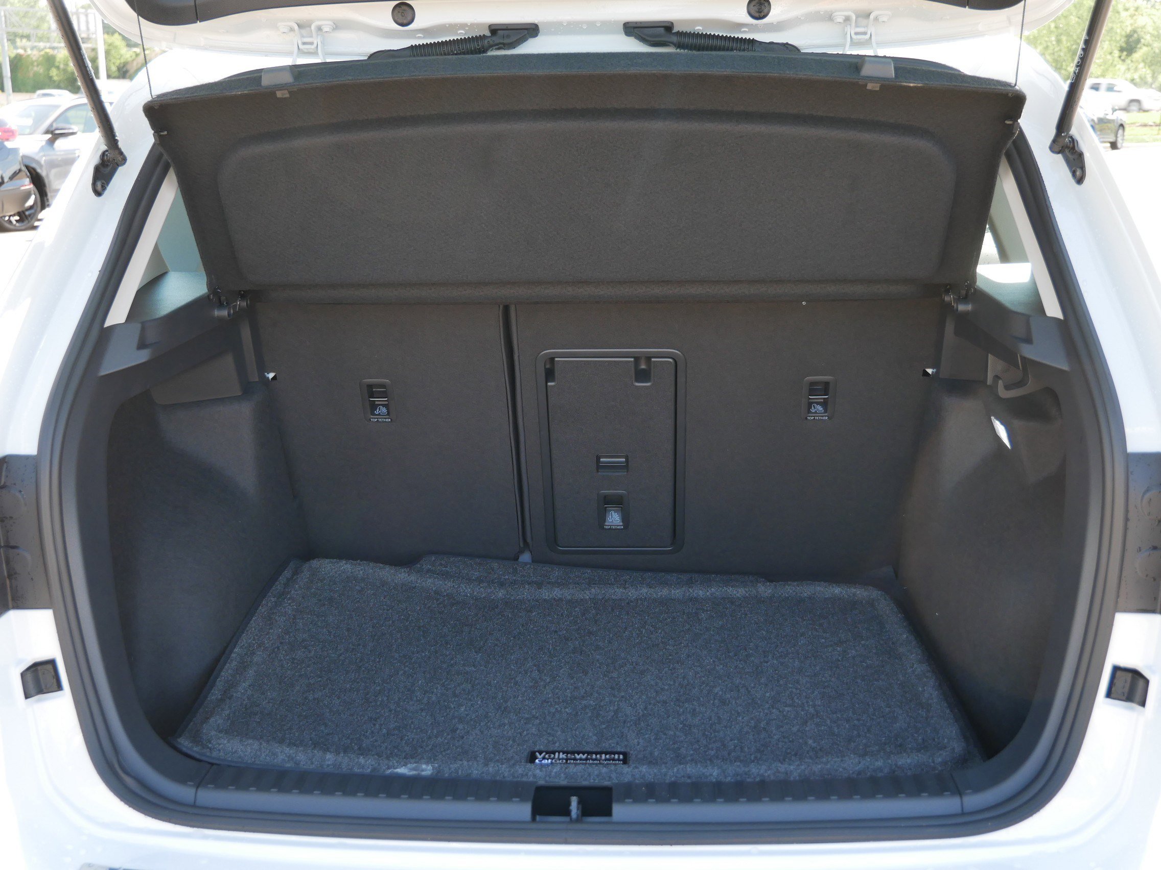 2025 Volkswagen Taos S photo 4