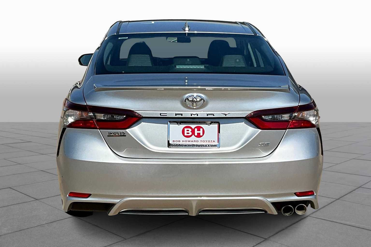 2023 Toyota Camry SE photo 4