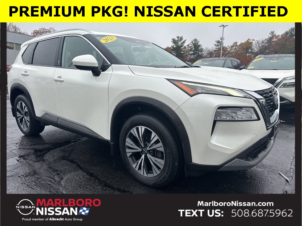 2023 Nissan Rogue SV's photo