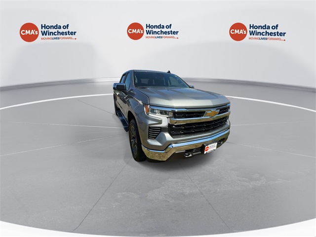 2025 Chevrolet Silverado 1500 LT photo 9