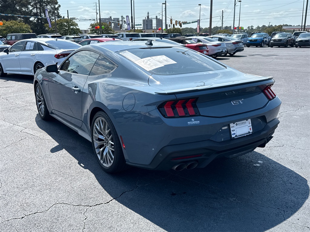 2024 Ford Mustang GT Premium photo 5