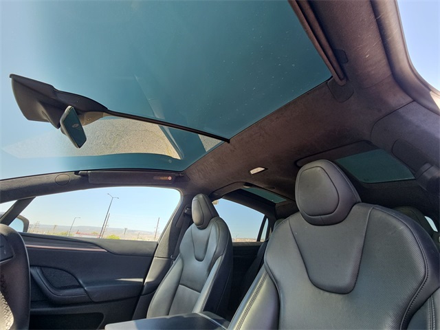2022 Tesla Model X Plaid photo 5