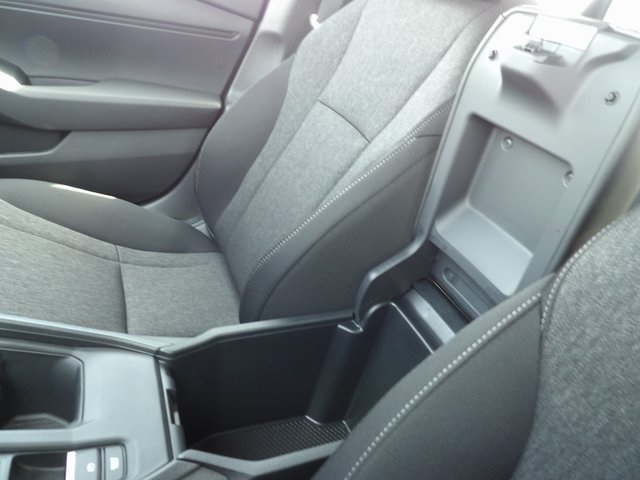 2025 Honda Accord LX photo 24
