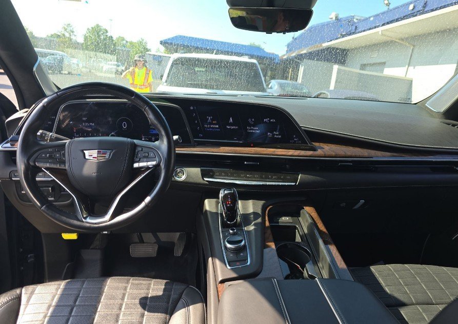 2022 Cadillac Escalade ESV Sport Platinum photo 3