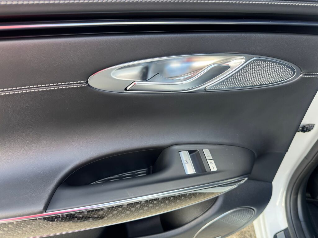 2024 Genesis GV70 3.5T Sport photo 15