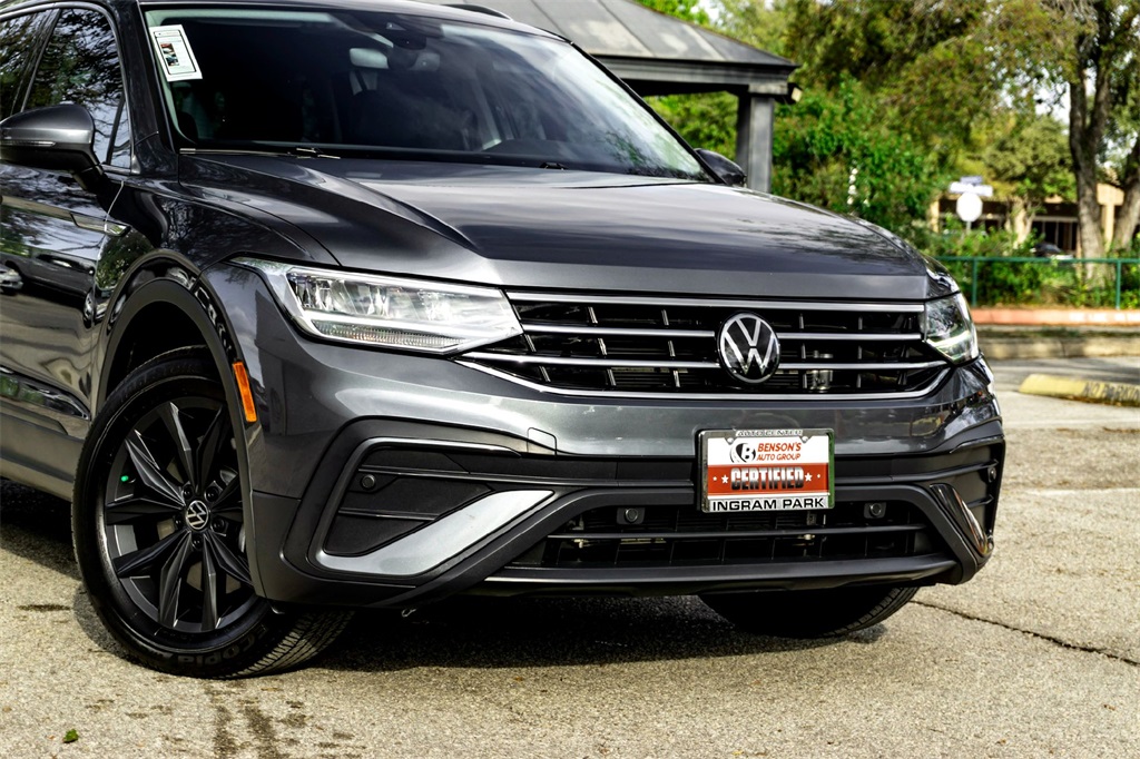 2012 Jeep Grand Cherokee Laredo photo 2