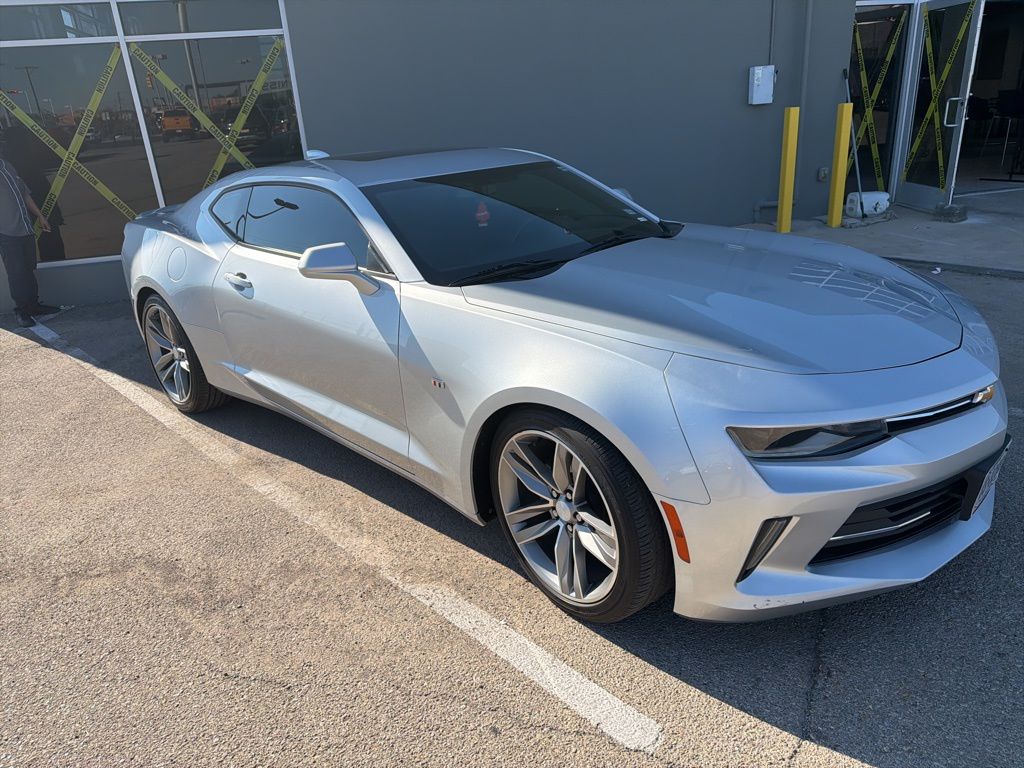 2018 Chevrolet Camaro 1LT photo 8