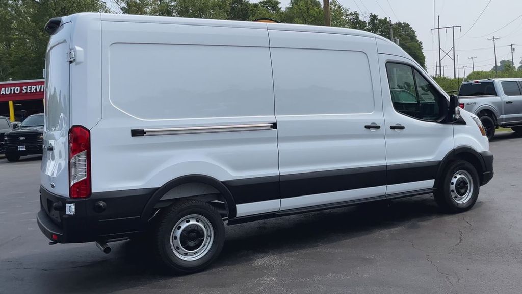 2025 Ford Transit photo 3