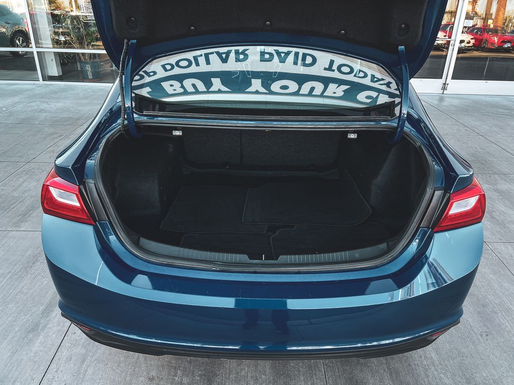 2023 Chevrolet Malibu 1LT photo 32
