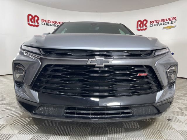 2025 Chevrolet Blazer RS photo 2
