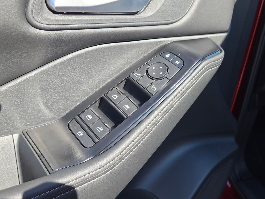 2026 Nissan Rogue SV photo 20